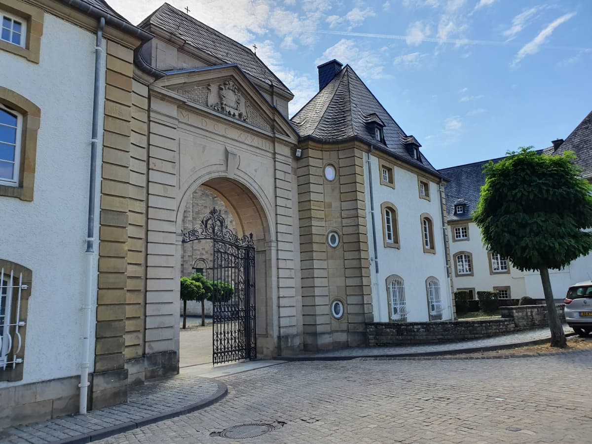 Municipal Park and Jardins de l'Abbaye - 8