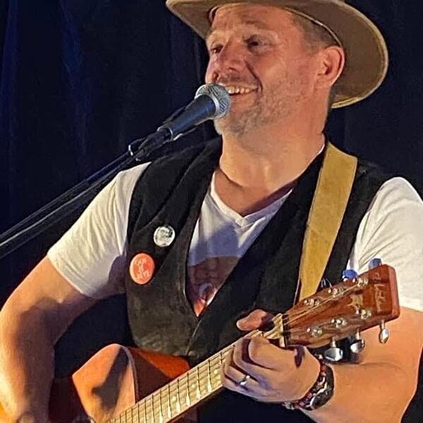 Un homme qui rêve – concert acoustique et solidaire
