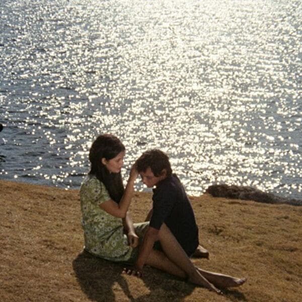 Manila in the Claws of Light (Lino Brocka)