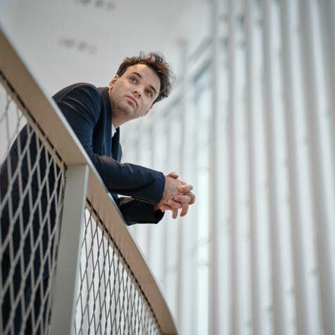 Un nouveau maestro à la baguette de la Philharmonie