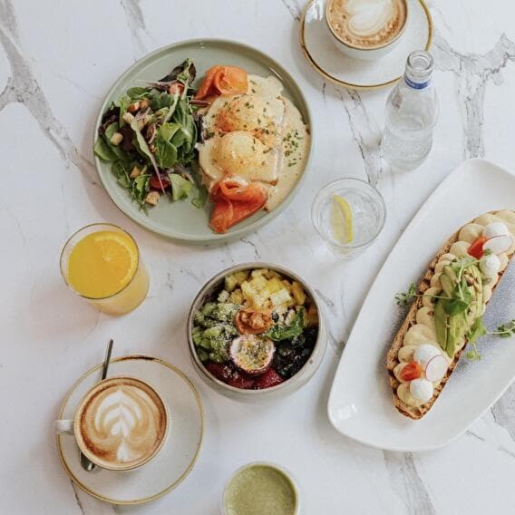 A brunch that sees double!